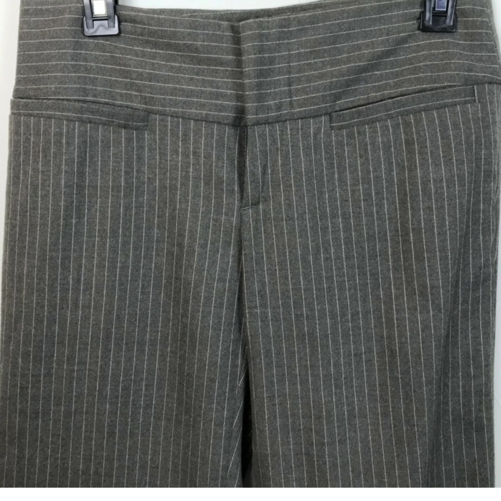 Alice + Olivia 2 Jalisa Gray Striped Pants pinstriped stretch boot cut
